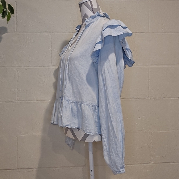 BLANKNYC 411 Top Size Medium Light Blue Fade Ruffled Tie Front 100% Cotton. - Picture 2 of 11